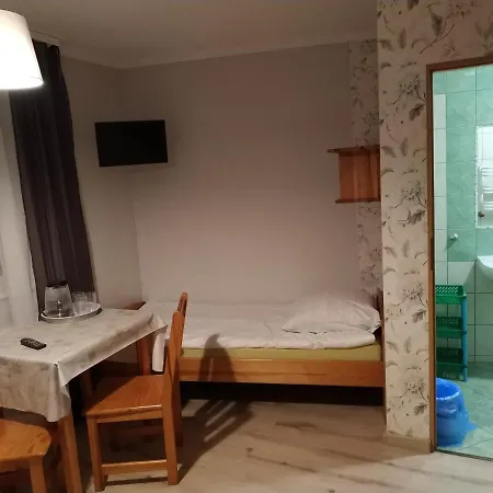 Pokoje Goscinne Orzechowo-zapadle Privatunterkunft *